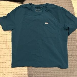 Figs size Small scrub top, barely worn